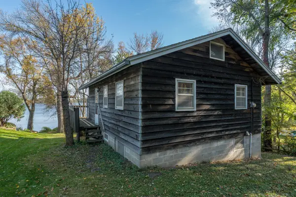 25076 Swedes Bay LN, Elysian, MN 56028
