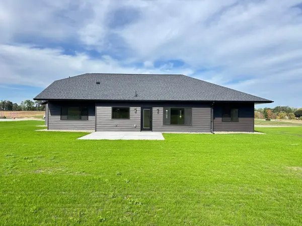 407 Halfaday DR, Sauk Centre, MN 56378