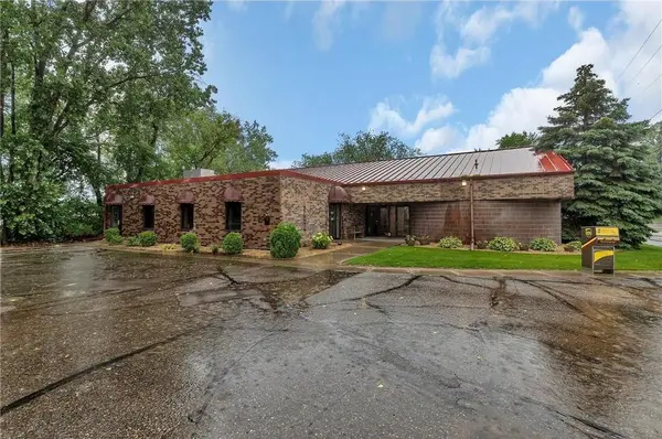 18 Riverside AVE S, Sartell, MN 56377