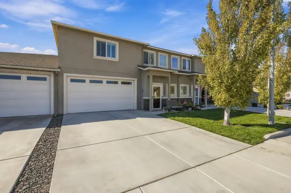 1018 S Elma St, Kennewick, WA 99338