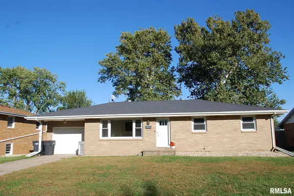 1512 S 7TH ST, Pekin, IL 61554