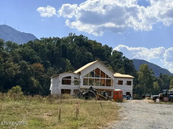 673 Carriage Way, Sevierville, TN 37876