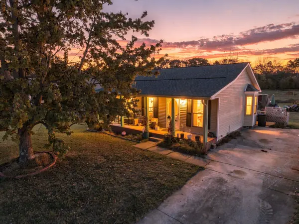237 Cranklen Cir, Clarksville, TN 37042