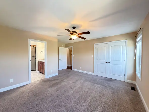 3208 Timberdale Dr, Clarksville, TN 37042