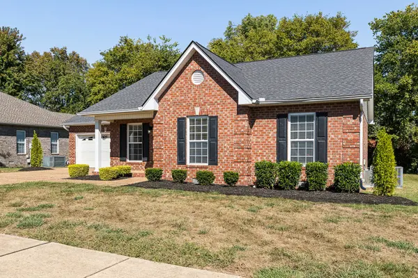 614 Lilycrest Dr, Gallatin, TN 37066