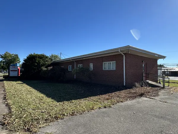 601 NW Atlantic St, Tullahoma, TN 37388