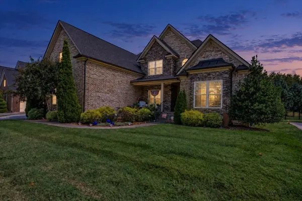 1819 Fairhaven Ln, Murfreesboro, TN 37128