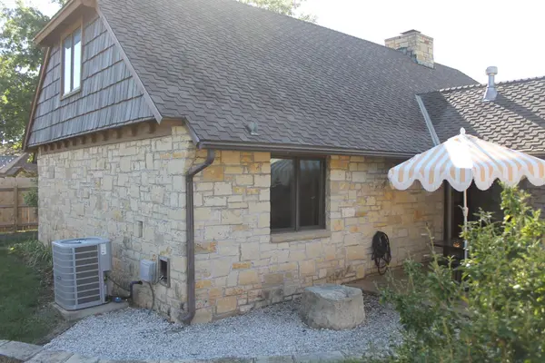 1710 Cotswold Ln, Winfield, KS 67156