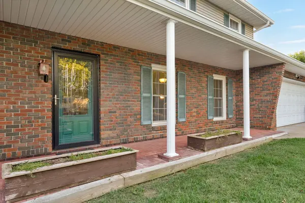 3438 E Carol DR, Springfield, MO 65809