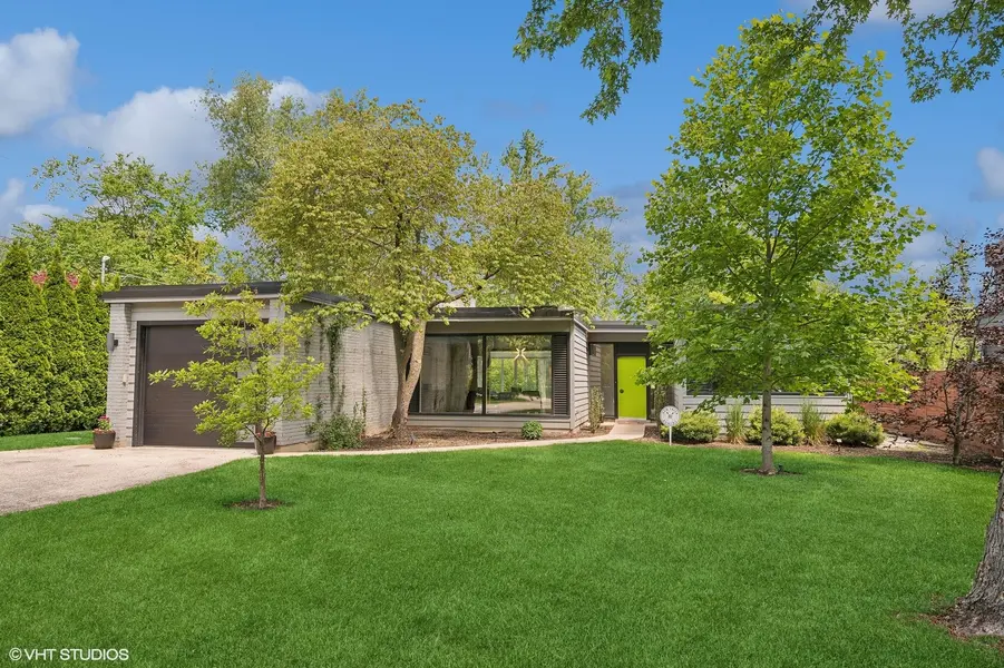 1185 Terrace CT, Glencoe, IL 60022