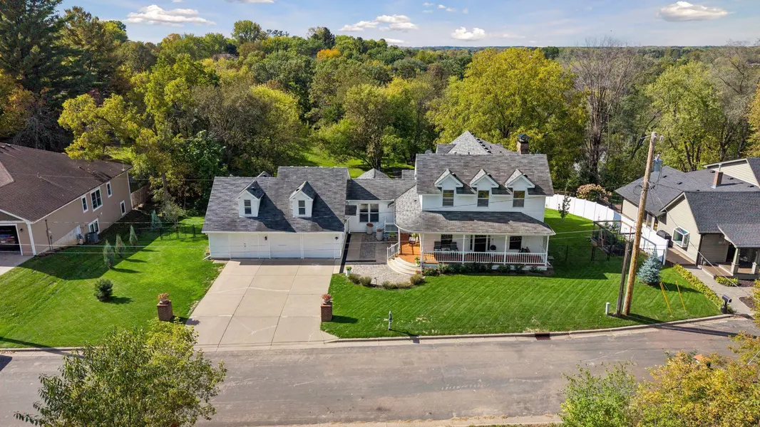 1901 4th ST N, Stillwater, MN 55082