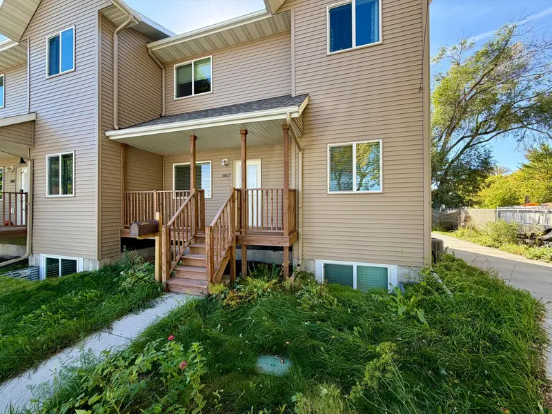 1412 1st AVE S, Fargo, ND 58103