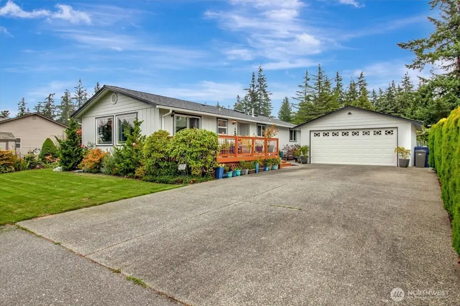 248 Scotland DR, Camano Island, WA 98282