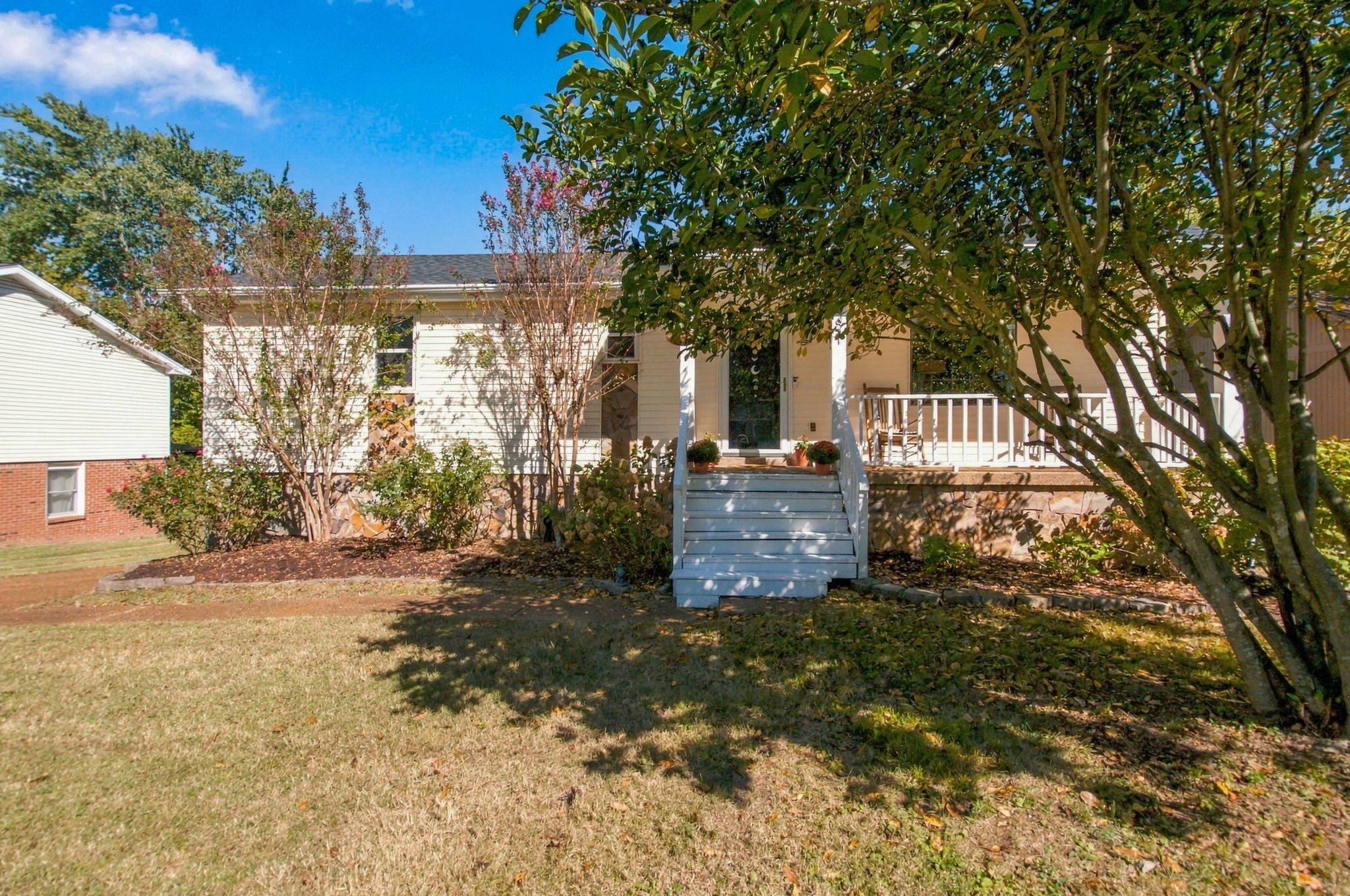 881 Beech Bend Dr, Nashville, TN 37221