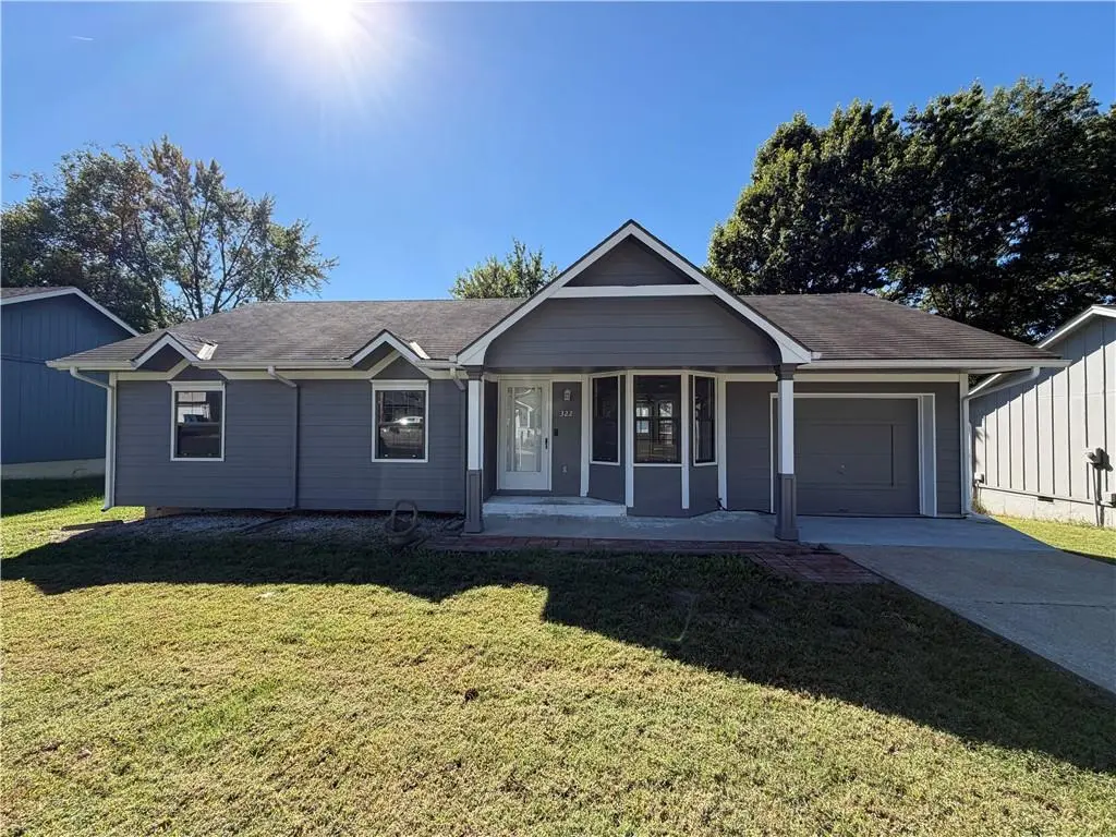 322 E Dryden ST, Odessa, MO 64076