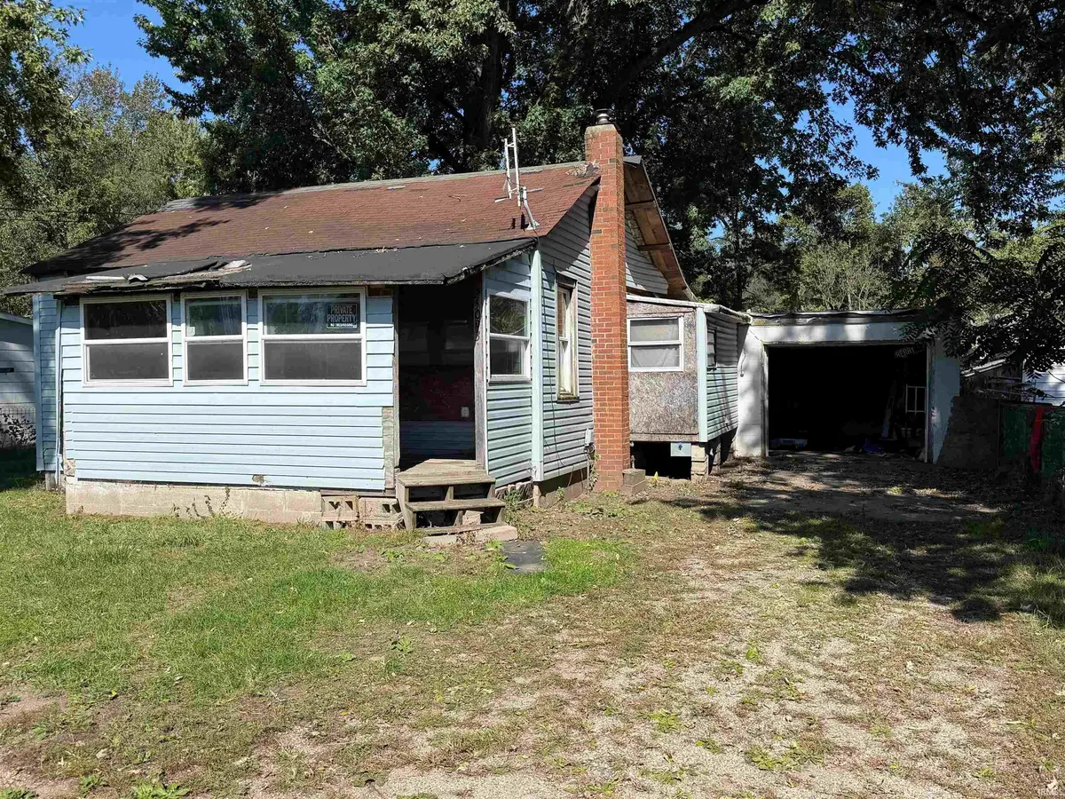 25093 Berry ST, Elkhart, IN 46514-3920