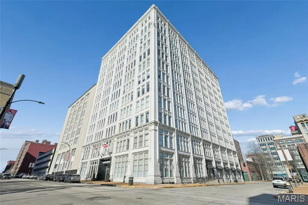 1501 Locust ST #1008, St Louis, MO 63103