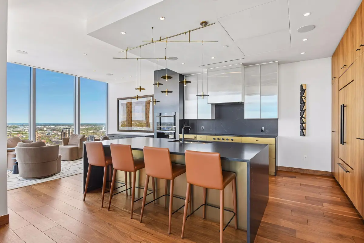 255 Hennepin Avenue #3303, Minneapolis, MN 55408