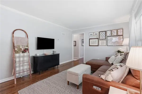 8621 Floyd ST, Overland Park, KS 66212