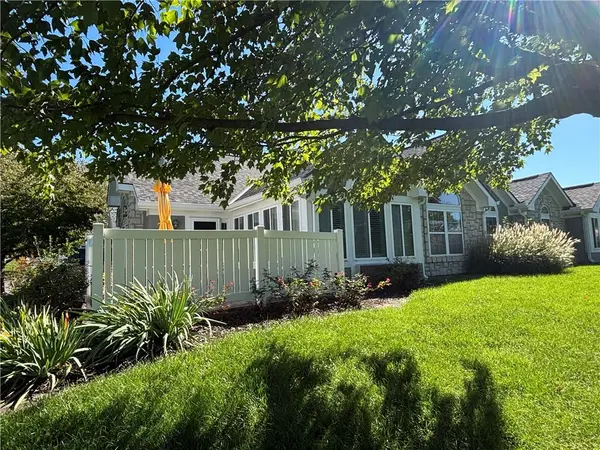 7110 Hedge Lane TER, Shawnee, KS 66227