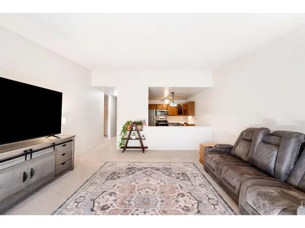 9150 E Center #6D, Denver, CO 80247