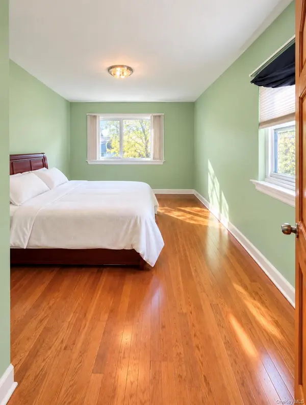 6711 152 ST #B, Flushing, NY 11367