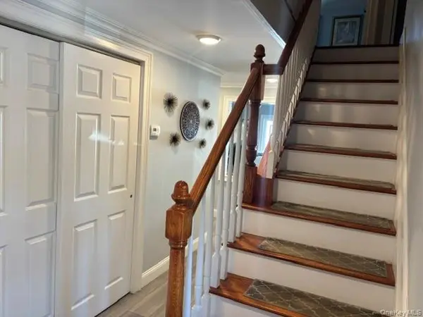 76 Corbin AVE, Patchogue, NY 11772