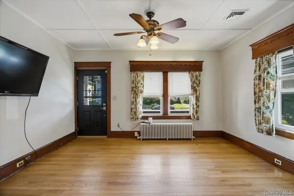 8 E Willow ST, Beacon, NY 12508