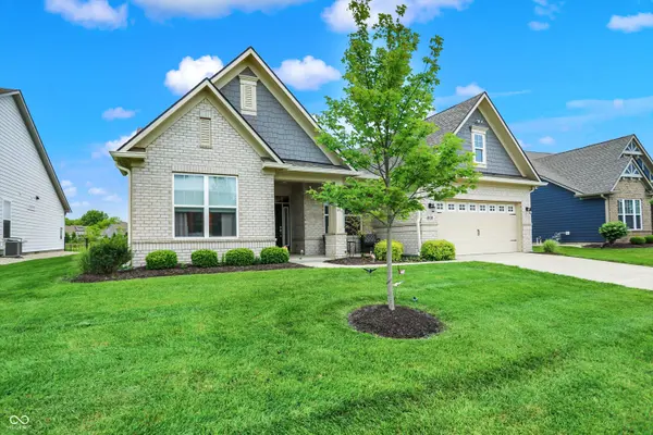 3592 Gillsland RD, Bargersville, IN 46106