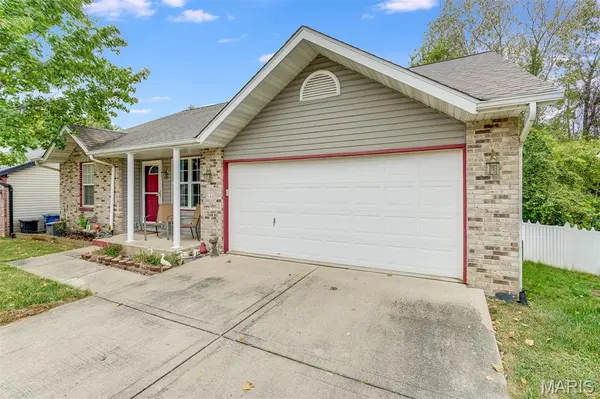 648 High School ST, Collinsville, IL 62234