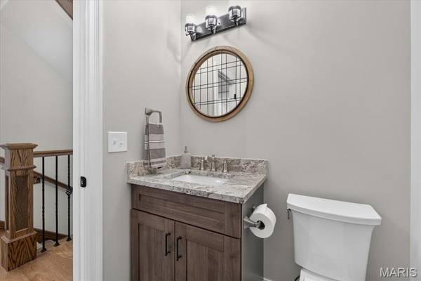 944 N Harrison AVE, Kirkwood, MO 63122
