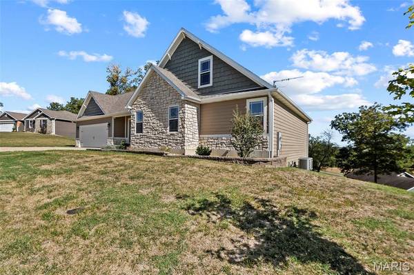 40 Ridgeway DR, Benton, MO 63736