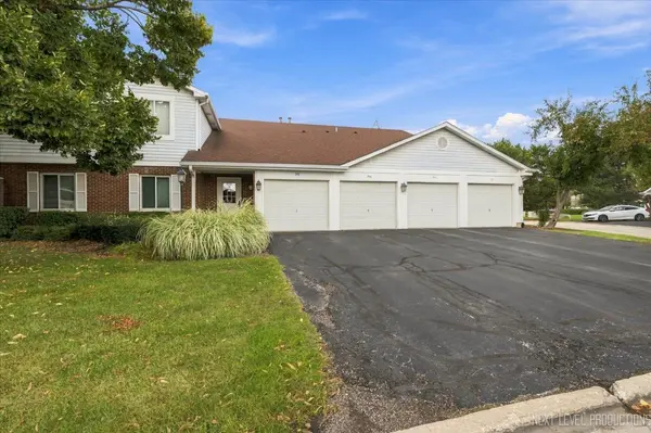 308 Primrose CT #308, Aurora, IL 60504