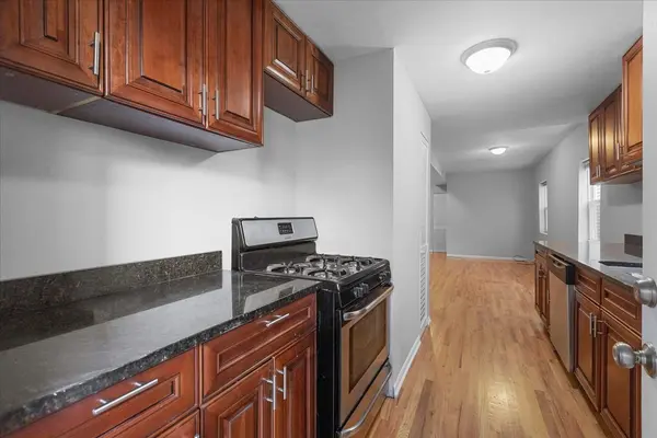 1464 W Ohio ST, Chicago, IL 60642