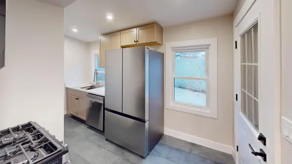 8325 W Forest Preserve AVE, Chicago, IL 60634