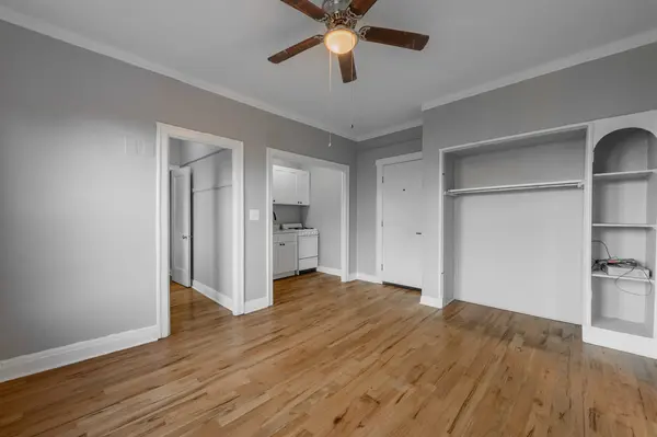 1414 W Pratt BLVD #408, Chicago, IL 60626