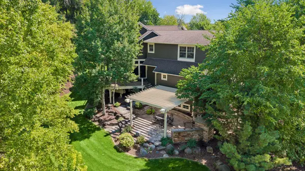20650 Parkview LN, Excelsior, MN 55331