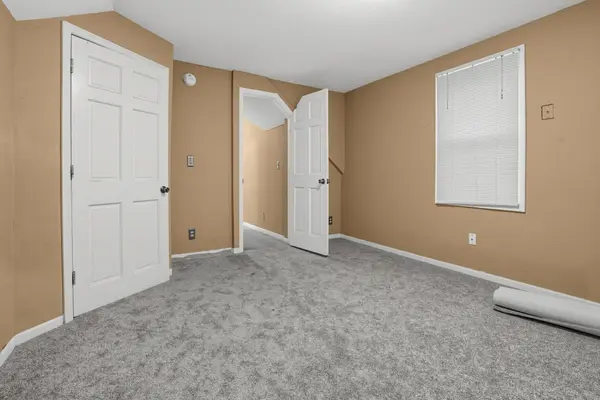 872 Lawson AVE E, Saint Paul, MN 55106