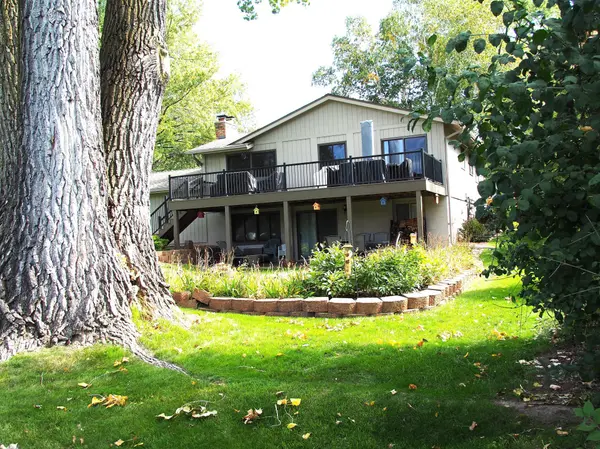 6805 Evergreen LN N, Maple Grove, MN 55369