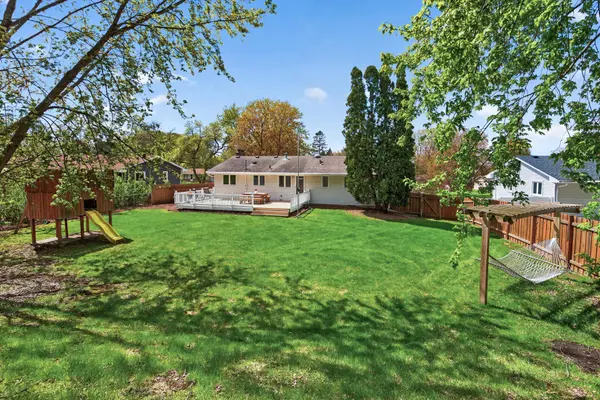 11213 River Hills DR, Burnsville, MN 55337