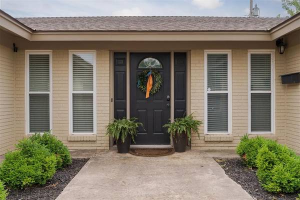 3820 NW 68th ST, Oklahoma City, OK 73116