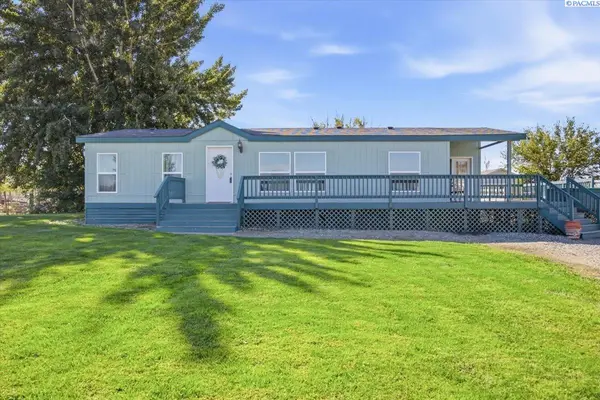 165 Hanson Loop, Burbank, WA 99323-8504