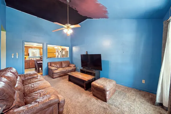 237 Cranklen Cir, Clarksville, TN 37042