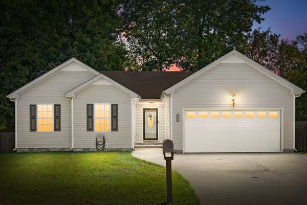 1515 Reasons Dr, Clarksville, TN 37042