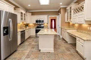 25 Oak Ridge Dr, Henderson, TN 38340