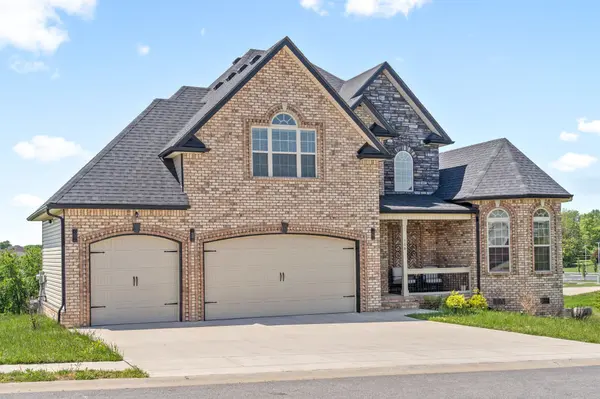 506 Tacoma Dr, Clarksville, TN 37043