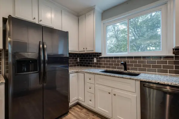 904 Bentley Cir, Gallatin, TN 37066