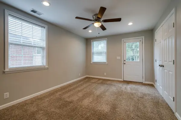904 Bentley Cir, Gallatin, TN 37066