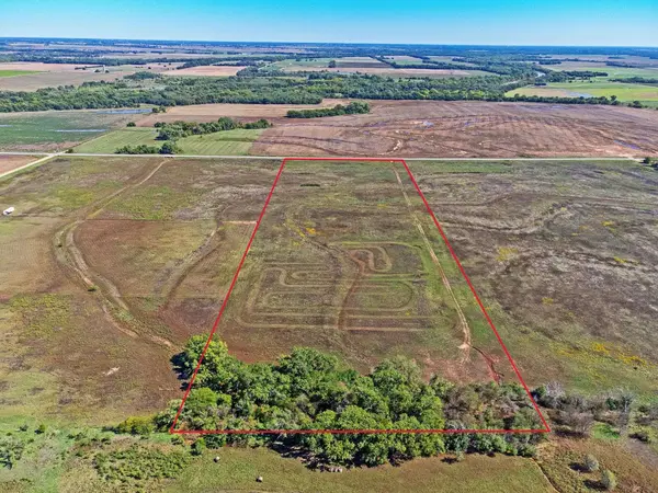 5689 S 375th w, Cheney, KS 67025