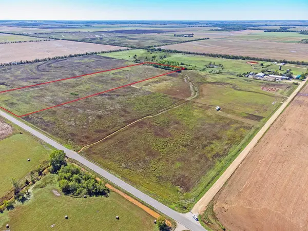 5689 S 375th w, Cheney, KS 67025